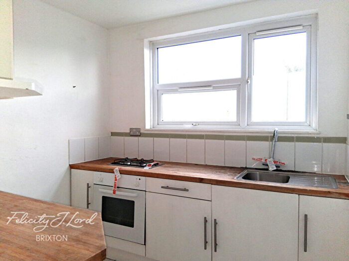 1 Bedroom Flat For Sale In Little Dimocks, London, SW12