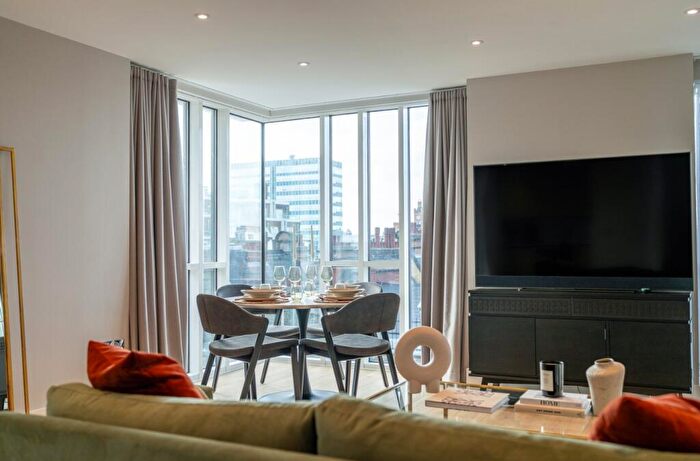 2 Bedroom Apartment To Rent In Baker Street, Marylebone, London, NW1