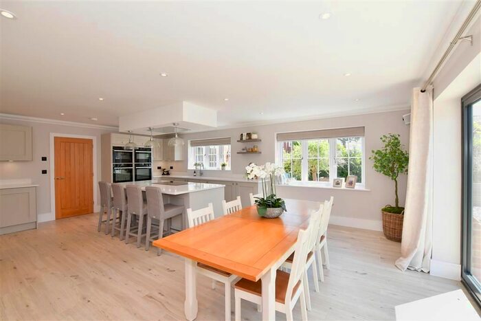 5 Bedroom Detached House For Sale In Old Hall Park, Ashford, Kent, TN27