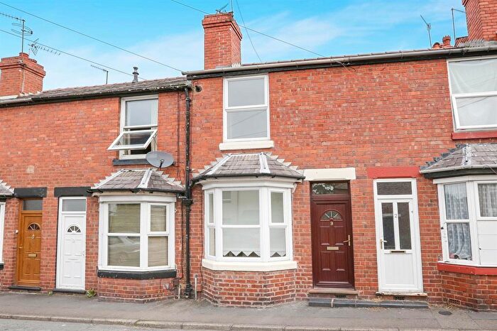 2 Bedroom House To Rent In Poplar Road, Kidderminster, DY11