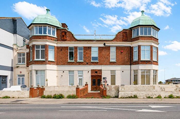 3 Bedroom Flat For Sale In Eastern Esplanade, Cliftonville, Margate, Kent, CT9
