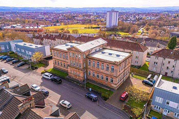2 Bedroom Apartment For Sale In Viewmount Drive, Maryhill, Glasgow, G20