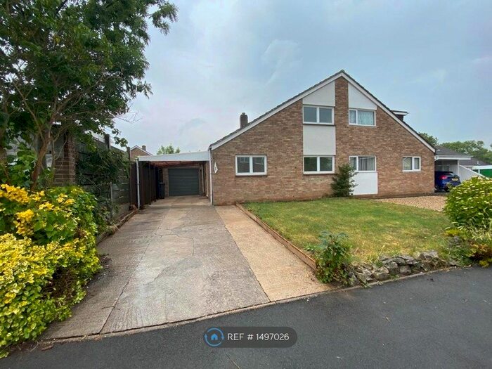 3 Bedroom Semi-Detached House To Rent In Summerfield Close, Bridgwater, TA7