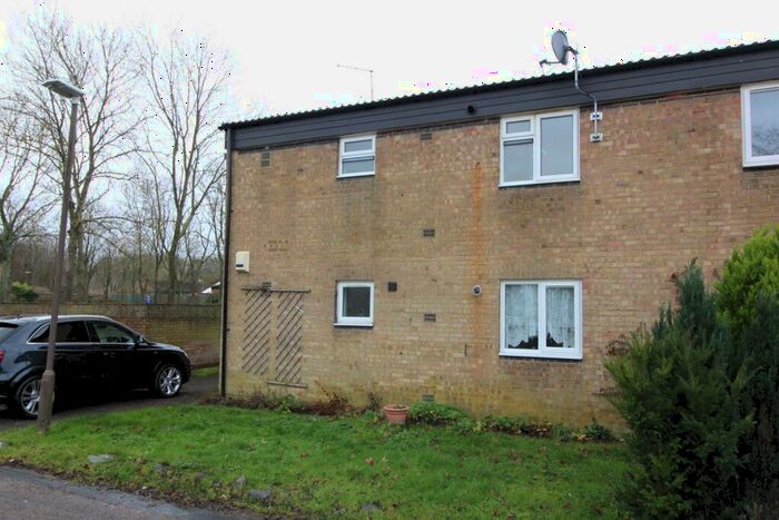 1 Bedroom Flat To Rent In Clailey Court, Stony Stratford, Milton Keynes, MK11
