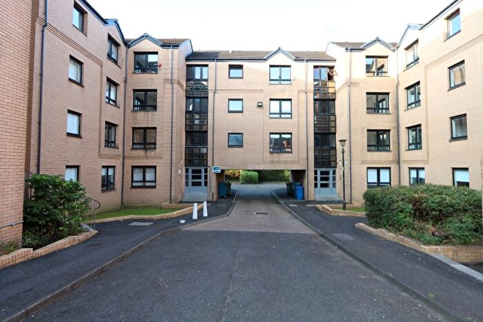 2 Bedroom Flat To Rent In Glenfarg Street, Glasgow, G20