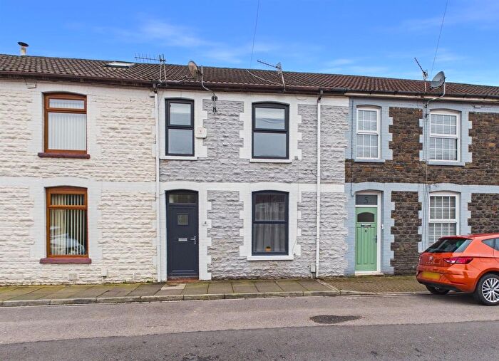 2 Bedroom Terraced House For Sale In Barry Road, Pwllgwaun, Pontypridd, CF37