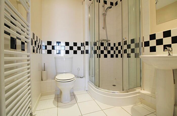 2 Bedroom Apartment To Rent In The Meridian, Kenavon Drive, Reading, RG1