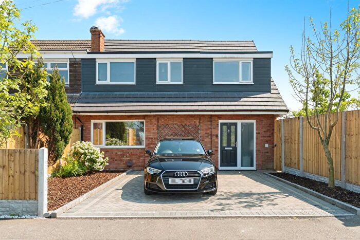 5 Bedroom Semi-Detached House For Sale In Saxon Way, Blacon, Chester, CH1