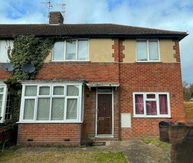 1 Bedroom Maisonette To Rent In Weedon Road, Aylesbury, HP19