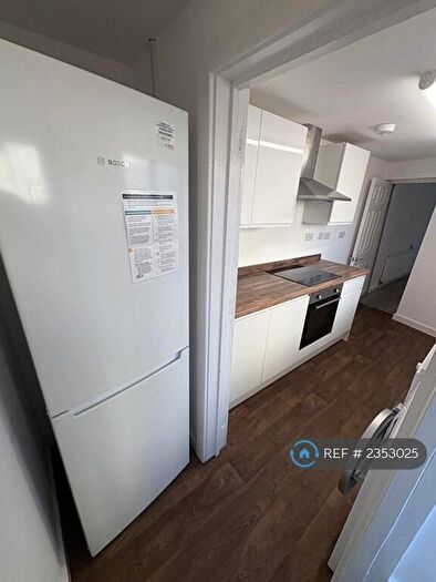 4 Bedroom Terraced House To Rent In Whitehall Road, Bristol, BS5