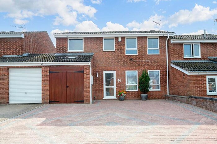 3 Bedroom Semi-Detached House To Rent In Duxmere Drive, Ross-on-Wye, HR9