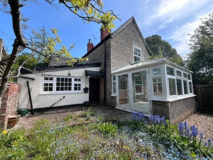 2 Bedroom House For Sale In Waterside, Mere, Warminster, BA12