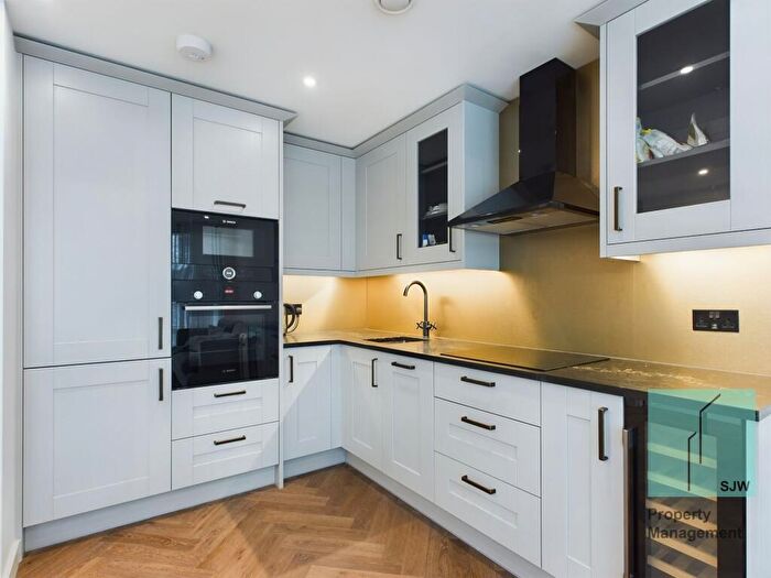 1 Bedroom Apartment To Rent In Merino Gardens, London, E1W