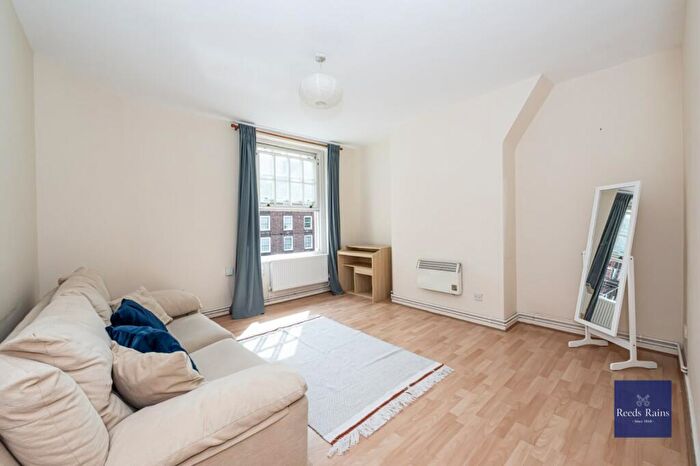 1 Bedroom Apartment To Rent In Lambeth Walk, London, SE11