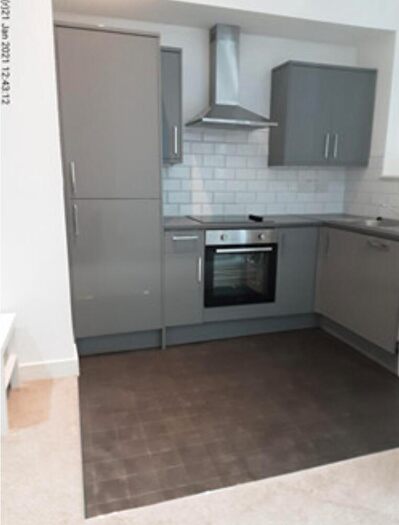 1 Bedroom Flat To Rent In Law Russell House, Vicar Lane, Bradford, West Yorkshire, BD1