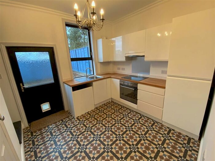 2 Bedroom Property To Rent In East Street, Kidderminster, DY10