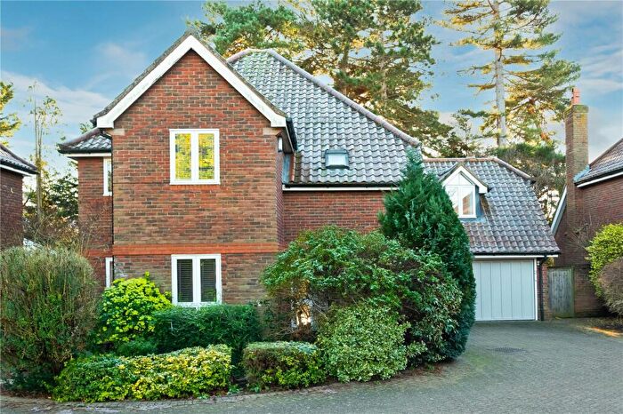 4 Bedroom House To Rent In Houston Place, Esher, Surrey, KT10