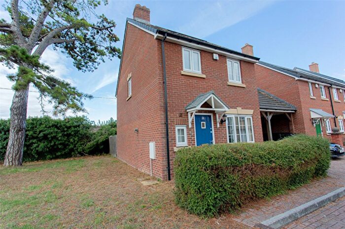 3 Bedroom Link Detached House For Sale In Bartletts Elm, Langport, Somerset, TA10