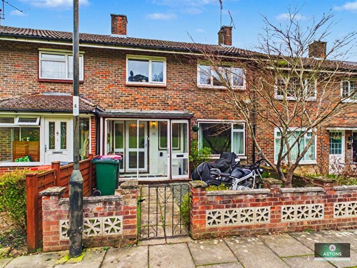 3 Bedroom Terraced House For Sale In Salisbury Road, Tilgate, RH10