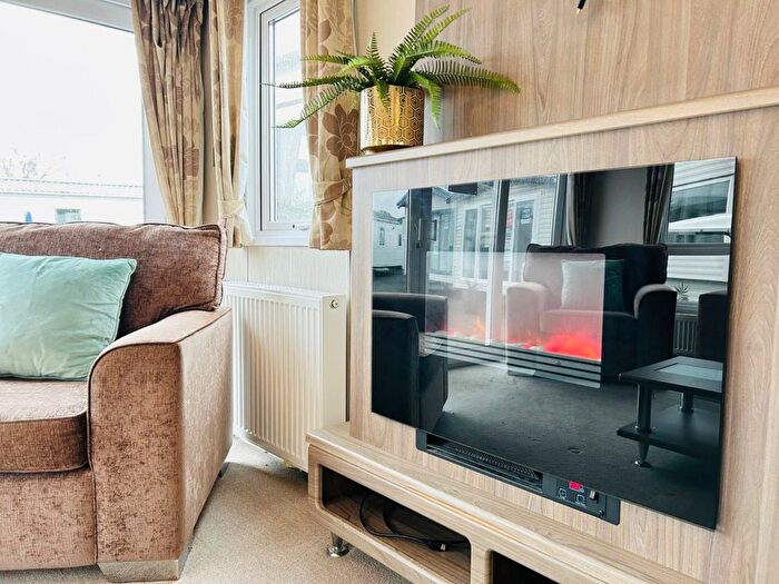 2 Bedroom Park Home For Sale In Shottendane Road, Birchington, CT7