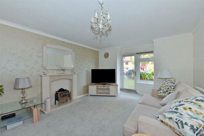 2 Bedroom Apartment To Rent In Laurance Court, Dean Street, Marlow, Buckinghamshire, SL7