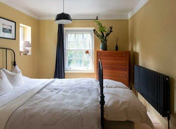 5 Bedroom Apartment To Rent In Lawn Road, London, NW3