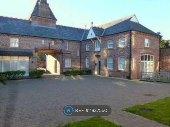 2 Bedroom Flat To Rent In White Star Court, Liverpool, L22