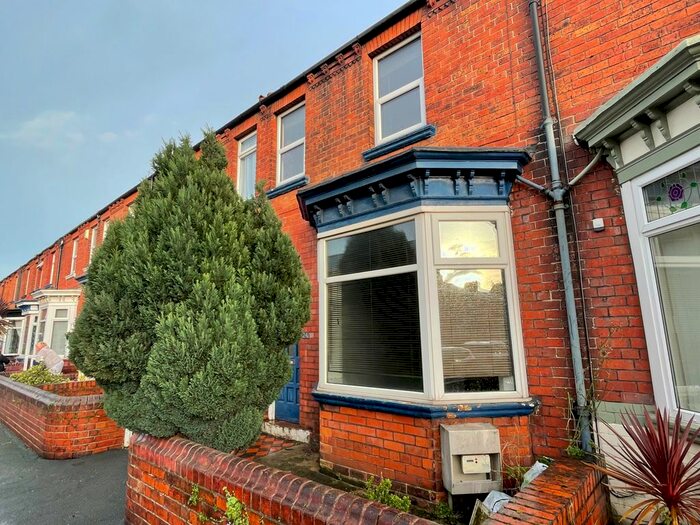 2 Bedroom Terraced House To Rent In Milton Avenue, Scarborough YO12