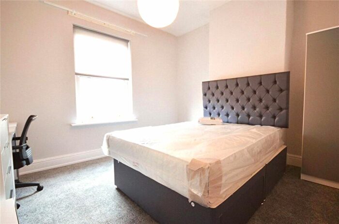 5 Bedroom Terraced House To Rent In Hathersage Road, Manchester, Greater Manchester, M13