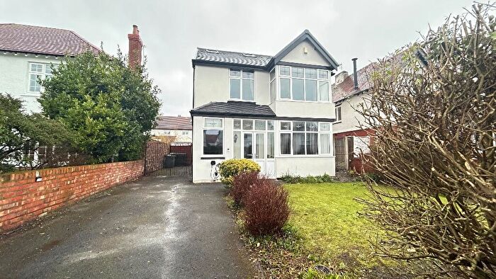 4 Bedroom Detached House For Sale In Carlton Road, Southport, Merseyside, PR8