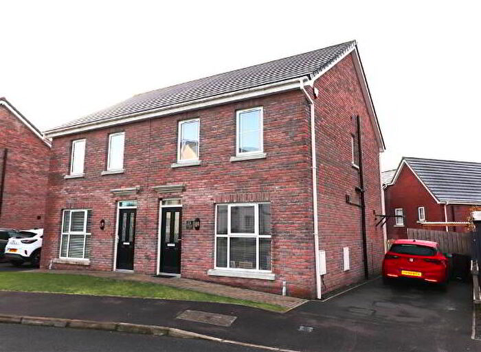 3 Bedroom Semi-Detached House For Sale In Ayrshire Gardens, Lisburn, BT28