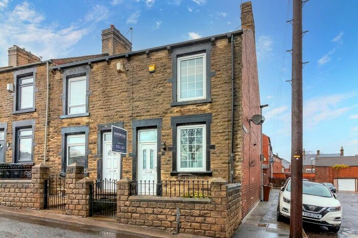 3 Bedroom End Of Terrace House To Rent In Cemetery Road, Barnsley S70