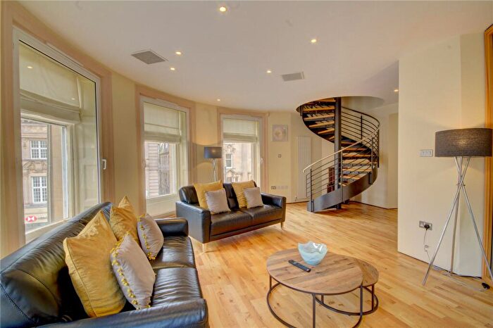 3 Bedroom Apartment For Sale In Grey Street, Newcastle Upon Tyne, NE1
