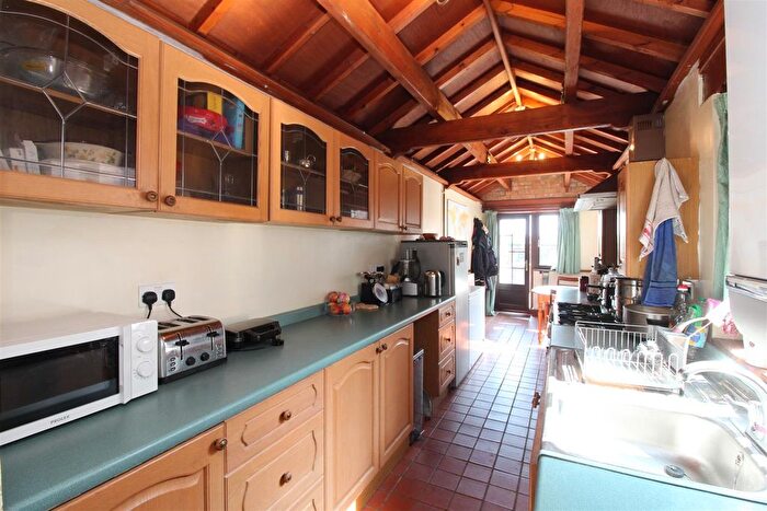 2 Bedroom Terraced House To Rent In Alma Street, Wellingborough, NN8