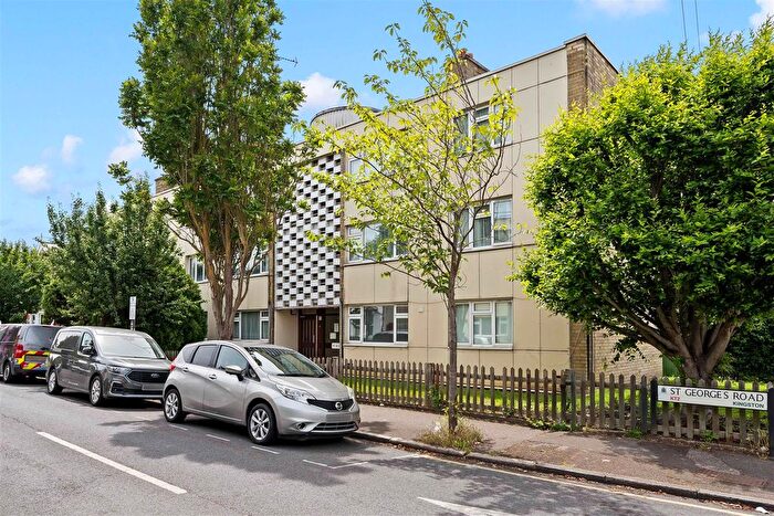 1 Bedroom Flat For Sale In St. Georges Road, Kingston Upon Thames, KT2