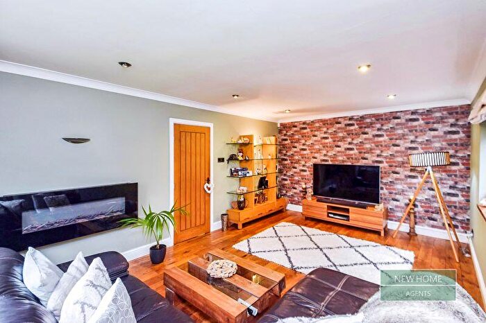 4 Bedroom Detached House For Sale In Waterloo Road, Capel Hendre, Ammanford, SA18