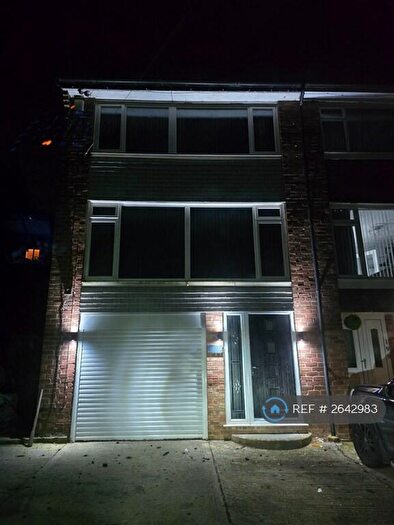 3 Bedroom End Of Terrace House To Rent In Wincobank, Sheffield, S9