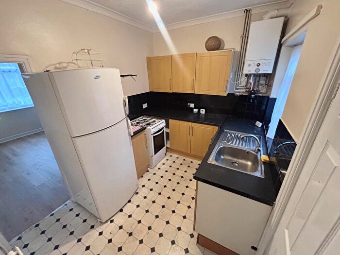 2 Bedroom Terraced House To Rent In Buckingham Street, Hull, HU8