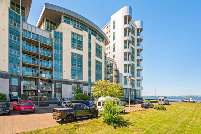 2 Bedroom Flat For Sale In / Western Harbour Way, Edinburgh, EH6