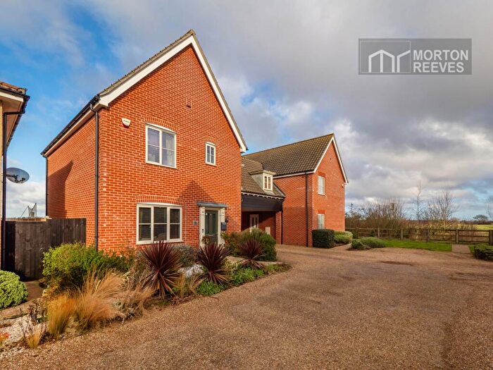 4 Bedroom House For Sale In Trafford Way, Spixworth, Norwich, Norfolk, NR10