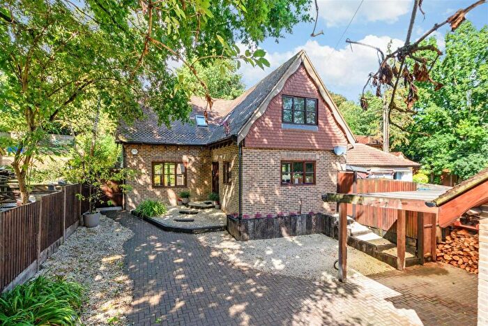 4 Bedroom Detached House For Sale In Meadow Lane, Culverstone, Meopham, Kent, DA13