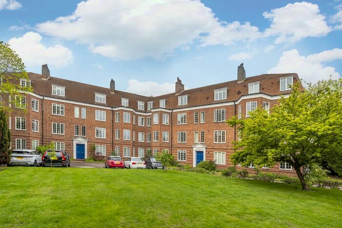 2 Bedroom Flat To Rent In Park Road, Twickenham, TW1