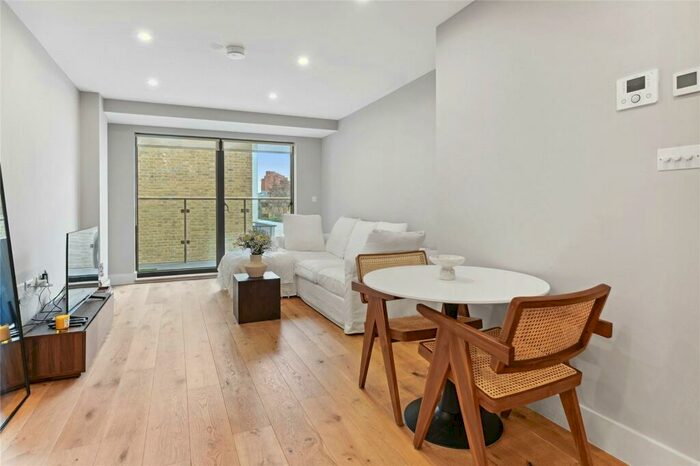 1 Bedroom Apartment To Rent In Ocean House, Fulham Road, London, SW10