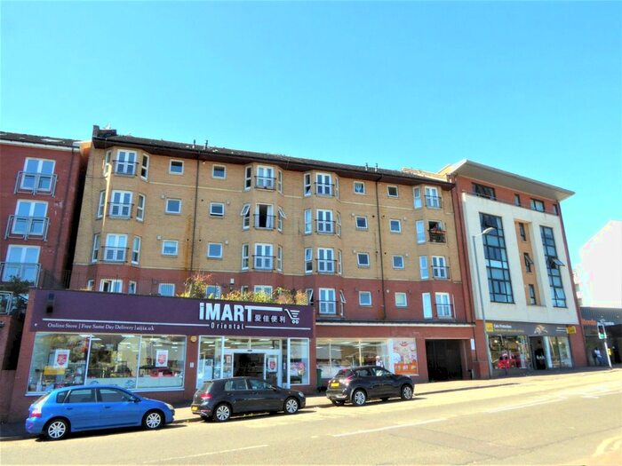 2 Bedroom Flat To Rent In Crow Road, Glasgow, G11