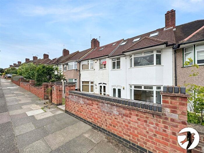 4 Bedroom Semi-Detached House To Rent In Moordown, Plumstead, SE18