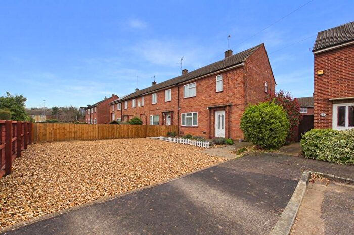 3 Bedroom End Of Terrace House For Sale In Palm Court, Dogsthorpe, Peterborough, PE1