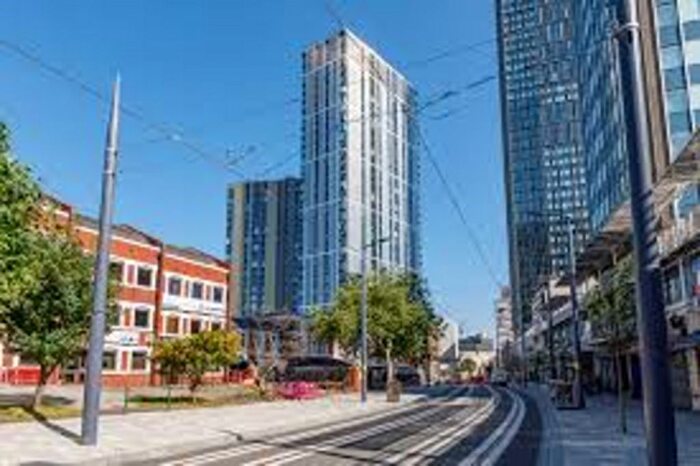 2 Bedroom Flat To Rent In The Bank Tower, Sheepcote Street, Birmingham, B16