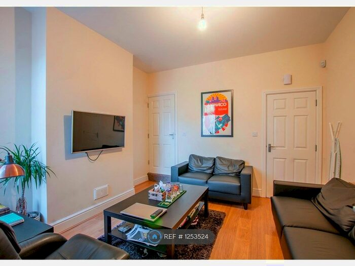 4 Bedroom Terraced House To Rent In Pybus Street, Derby DE22