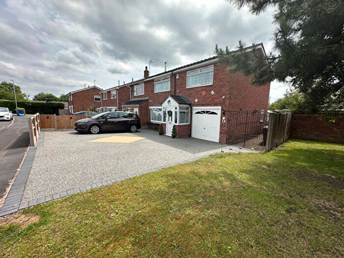 4 Bedroom Detached House For Sale In The Grange, Burton-on-Trent, DE14