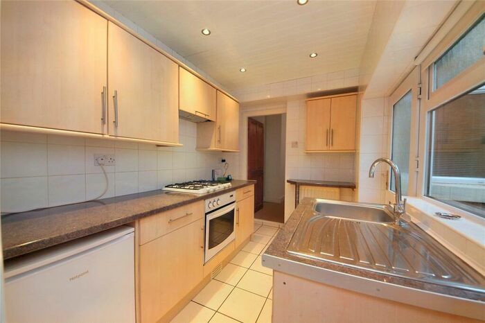 2 Bedroom Flat To Rent In Musgrave Terrace, Gateshead, Tyne And Wear, NE10